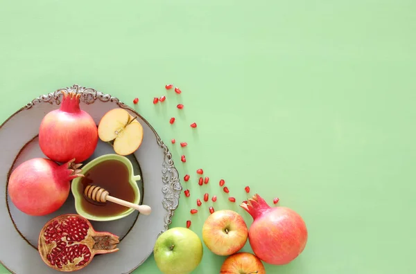 Rosh Hashanah Jewish New Year Holiday Concept Traditional Symbols — Stock Photo, Image