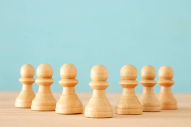 Ahşap satranç göletler tablo üzerinden görüntü