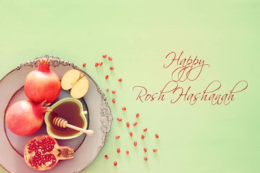Rosh hashanah (Yahudi Yeni Yıl Tatili) konsepti. Geleneksel semboller
