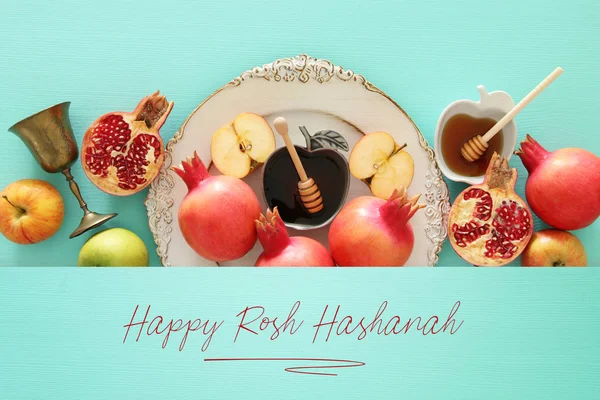 Rosh hashanah (Yahudi Yeni Yıl Tatili) konsepti. Geleneksel semboller
