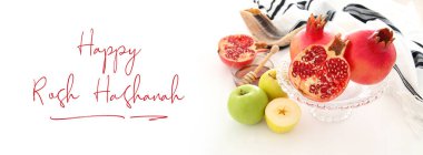 Rosh hashanah (Yahudi Yeni Yıl Tatili) konsepti. Geleneksel semboller