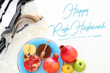 Rosh hashanah (Yahudi Yeni Yıl Tatili) konsepti. Geleneksel semboller