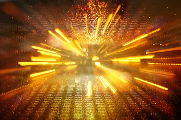 Abstrato bokeh fundo de luz dourada explosão feita a partir do movimento da lente . — Fotografia de Stock