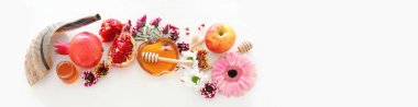 Rosh hashanah (Yahudi yeni yıl tatili) kavramı. Geleneksel semboller. Afiş