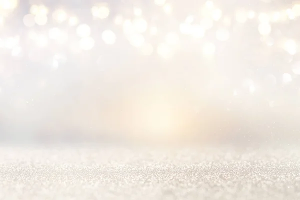 キラキラヴィンテージライトの背景 シルバーとライトゴールド デフォーカス — ストック写真