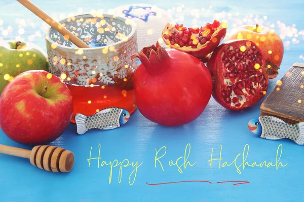 Rosh hashanah (Yahudi Yeni Yıl Tatili) konsepti. Geleneksel semboller