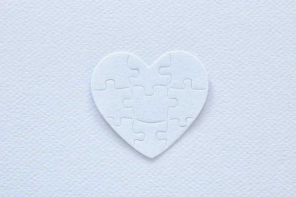 紙ホワイト ハートのパズルの平面図のイメージ 健康管理 世界心臓の日 世界健康日コンセプト — ストック写真
