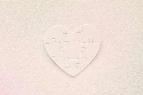 紙ホワイト ハートのパズルの平面図のイメージ 健康管理 世界心臓の日 世界健康日コンセプト — ストック写真