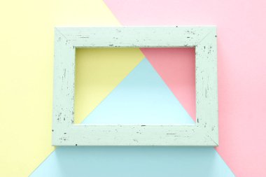 Pastel renkli kağıt doku soyut. En az geometrik şekiller ve çizgiler. modaya uygun bir tasarım konsepti. Vintage boş çerçeve