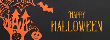 Cadılar Bayramı tatil kavramı. siyah arka plan üzerinde cadı ev perili. Üstten görünüm, düz yatıyordu. Afiş