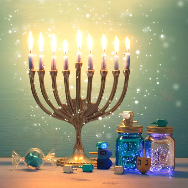 Bilden Judiska Högtiden Hanukkah Bakgrund Med Menorah Traditionella Kandelabrar Och — Stockfoto