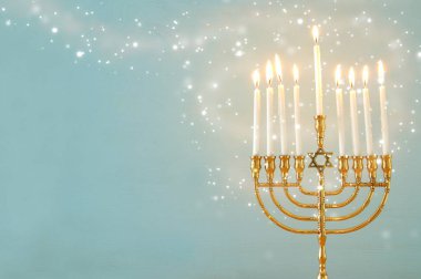Yahudi tatil Hanukkah menorah (tradit ile arka plan görüntü