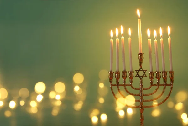 Imagen Vacaciones Judías Fondo Hanukkah Con Menorah Candelabros Tradicionales Velas —  Fotos de Stock