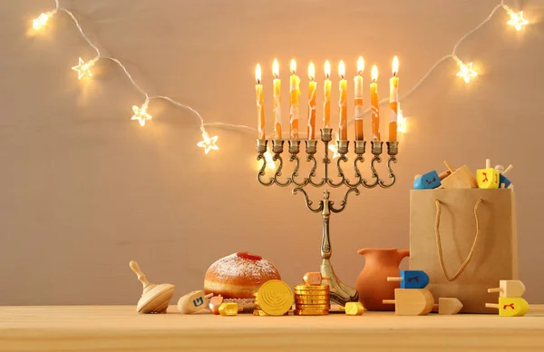 Imagen Vacaciones Judías Hanukkah Fondo Con Menorah Candelabro Tradicional —  Fotos de Stock