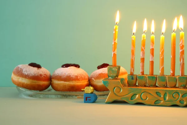 Imagen Vacaciones Judías Hanukkah Fondo Con Menorah Candelabro Tradicional Enfoque —  Fotos de Stock