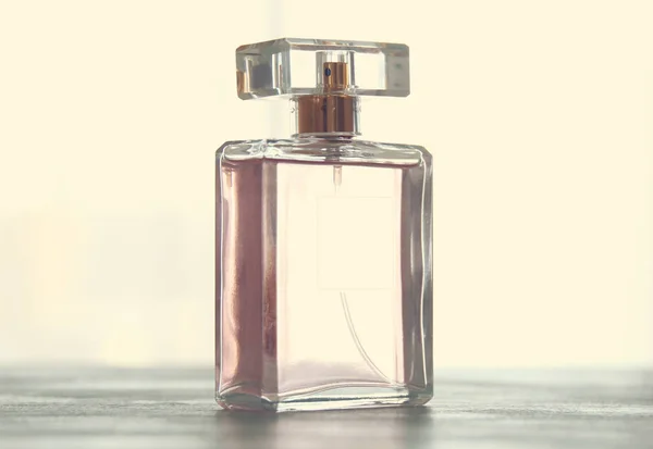 Image Elegant Perfume Bottle Back Light Photo Vintage Filtered Image — Stock Photo, Image
