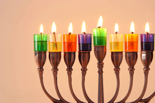 Zsidó Ünnep Hanuka Menorah Hagyományos Kandeláberek Színes Olaj Gyertya Háttér — Stock Fotó