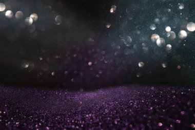 Glitter vintage ışıklar arka plan. Gümüş, siyah ve mor. de-odaklı