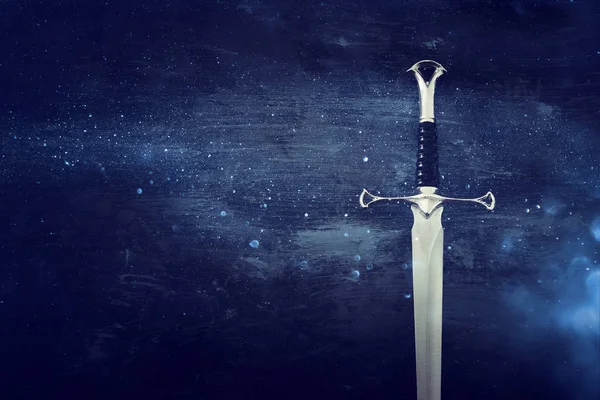 Leise Bild Des Silbernen Schwertes Mittelalterliche Fantasie Glitzerüberzug — Stockfoto