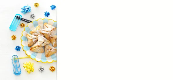 Purim Feier Konzept Jüdischer Karnevalsfeiertag Über Weißem Holzgrund — Stockfoto
