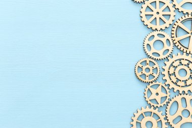 cogwheels, takım çalışması, düz yatıyordu, pastel sarı arka plan çalışma sistemi