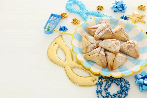 Purim Viering Concept Joods Carnaval Vakantie Witte Houten Achtergrond Bovenaanzicht — Stockfoto