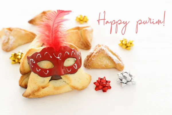 Концепция Празднования Пурим Еврейский Карнавал Традиционное Печенье Хаманташен Милой Маской — стоковое фото