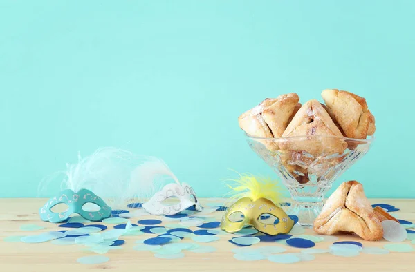 Purim Concepto Celebración Fiesta Carnaval Judío Sobre Mesa Madera — Foto de Stock