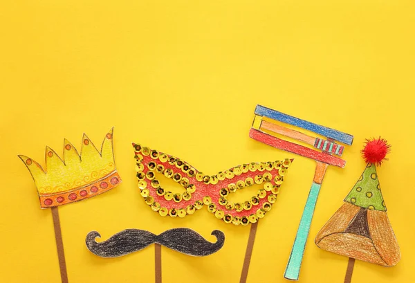 Concepto Celebración Purim Fiesta Carnaval Judío Símbolos Tradicionales Formas Cortadas —  Fotos de Stock