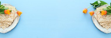 Pesah kutlama kavramı (Yahudi Fısıh Bayramı). Üstten görünüm, düz lay