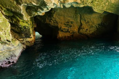 Rosh Hanikra mağarasını, okyanus manzarası