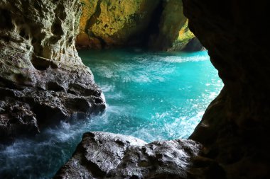 Rosh Hanikra mağarasını, okyanus manzarası