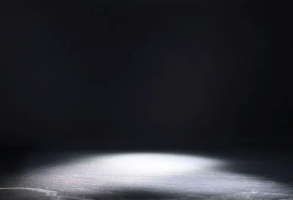 Resumo Concentrado escuro cena chão com névoa ou neblina, holofotes e exibição — Fotografia de Stock