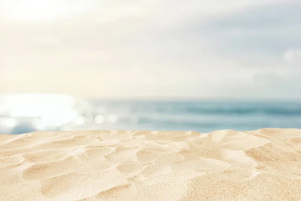 Playa de arena vacía frente al fondo marino de verano con espacio para copiar — Foto de Stock