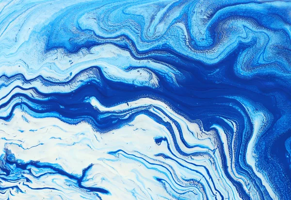 抽象大理石效果背景的摄影。蓝色和白色创意颜色。美丽的油漆. — 图库照片