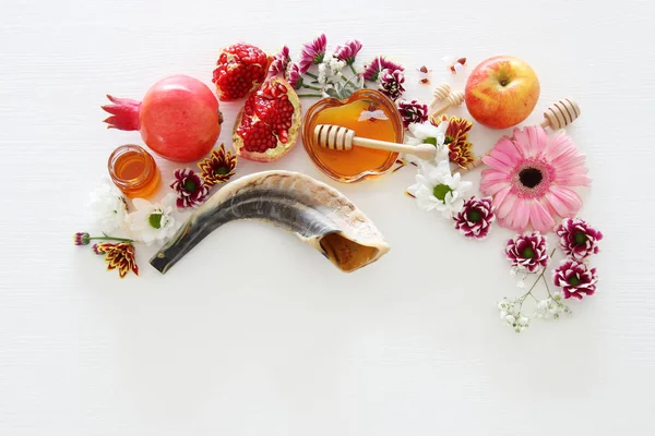 Rosh hashanah 'ın (Yahudi Yeni Yıl Tatili) dini imajı. Geleneksel semboller