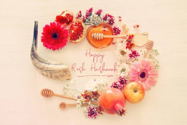 Rosh hashanah 'ın (Yahudi Yeni Yıl Tatili) dini imajı. Geleneksel semboller