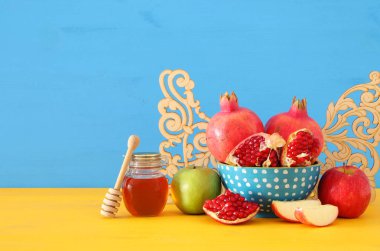 Rosh hashanah 'ın (Yahudi Yeni Yıl Tatili) dini imajı. Geleneksel semboller