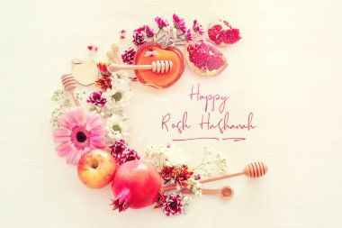 Rosh hashanah 'ın (Yahudi Yeni Yıl Tatili) dini imajı. Geleneksel semboller