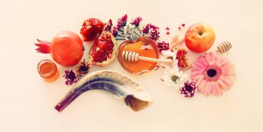 Rosh hashanah 'ın (Yahudi Yeni Yıl Tatili) dini imajı. Geleneksel semboller