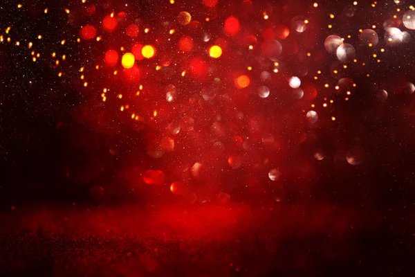 Фон абстрактних червоних блискучих вогнів. дефокусований — стокове фото