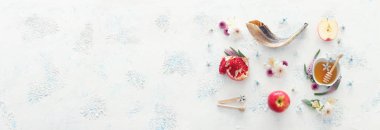 Rosh hashanah (Yahudi Yeni Yıl tatili) kavramının din görüntüsü. Geleneksel semboller. Afiş