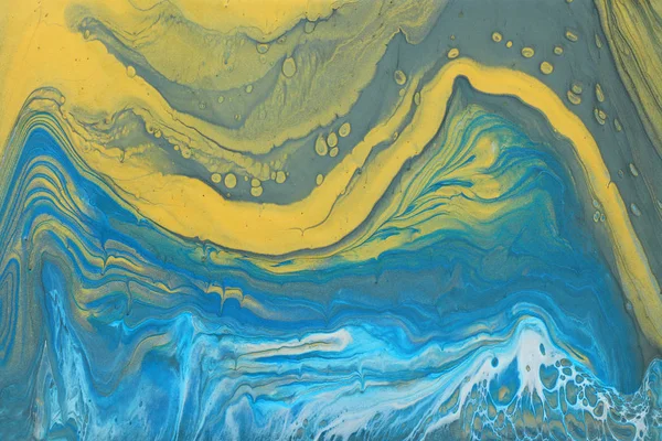 抽象的な大理石の効果の背景の芸術写真。青と金の創造的な色。美しい絵具. — ストック写真