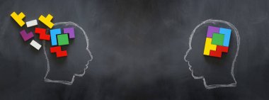 Tahta yapbozdan insan beynine yapılan tıbbi beyin konsepti. düşünce, iş akışı, adhd ve öğrenme