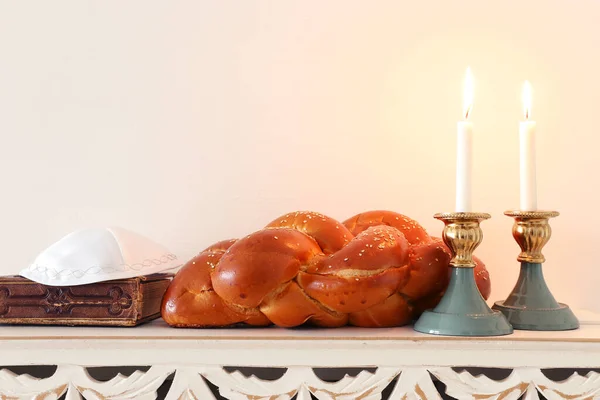 Shabbat Image Challah Brot Shabbat Wein Und Kerzen — Stockfoto