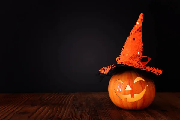 Vakantie Halloween Concept Imago Pompoen Houten Tafel Zwarte Achtergrond — Stockfoto