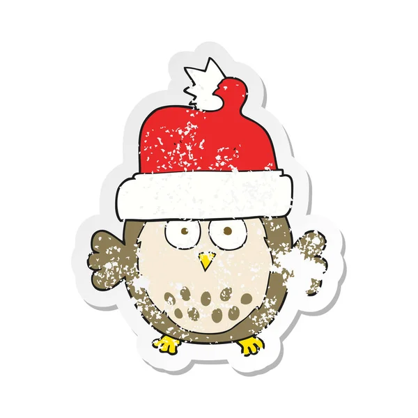 Retro etiket Noel şapka giymiş bir karikatür baykuş sıkıntılı — Stok Vektör