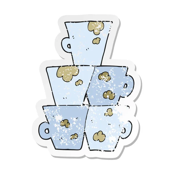 Adesivo retro angustiado de uma pilha de desenhos animados de xícaras de café sujas —  Vetores de Stock