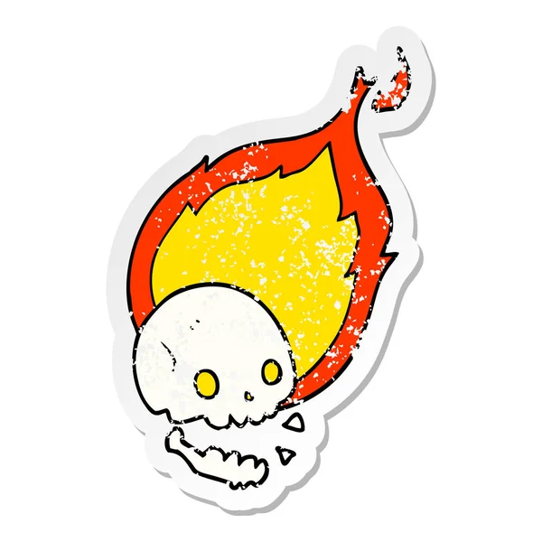 Verontruste sticker van een spooky cartoon flaming skull — Stockvector