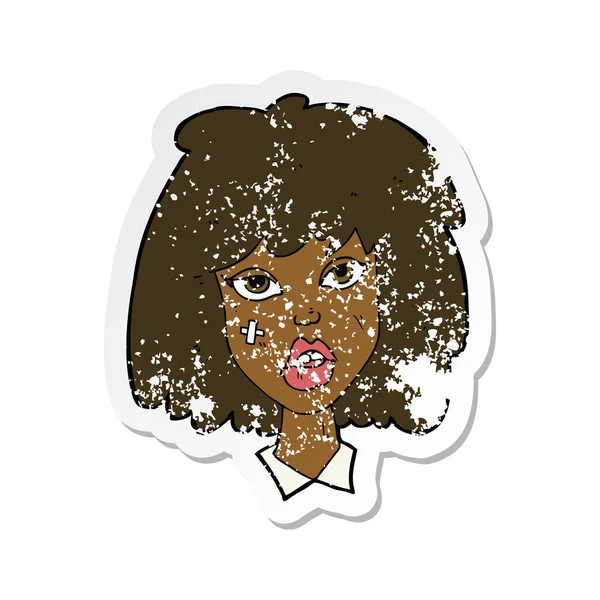 Retro noodlijdende sticker van een cartoon vrouw met gekneusd gezicht — Stockvector